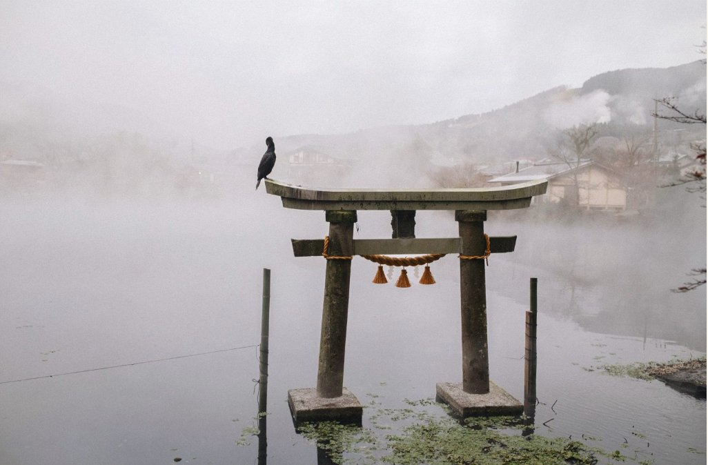 金鱗湖 鳥居