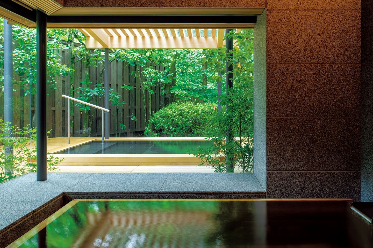 亀の井別荘 garden