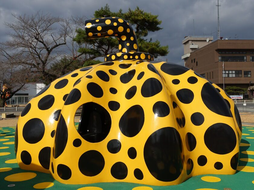 Yayoi Kusama pumpkin sculpture